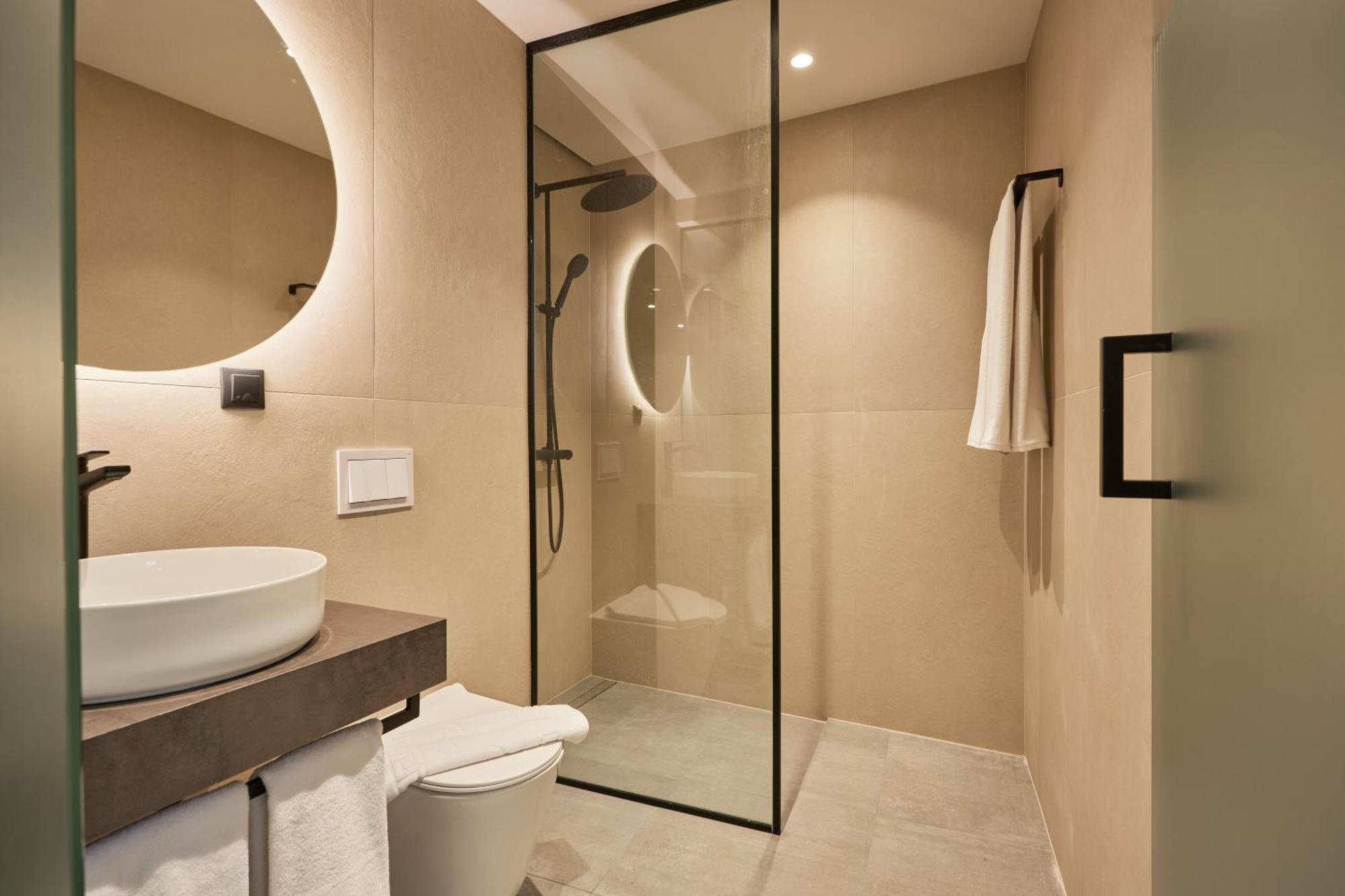 Bizarre Boutique Hotel Warna Zewnętrze zdjęcie