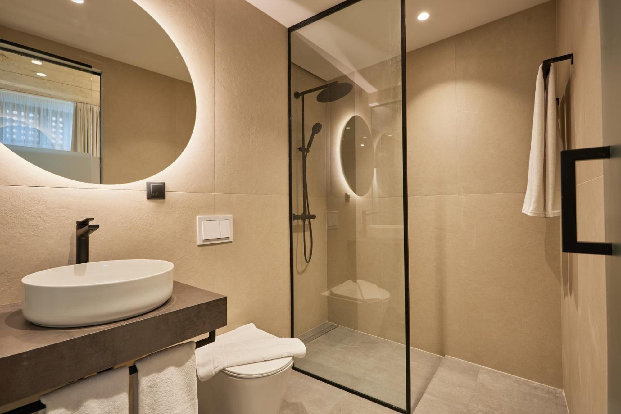 Bizarre Boutique Hotel Warna Zewnętrze zdjęcie